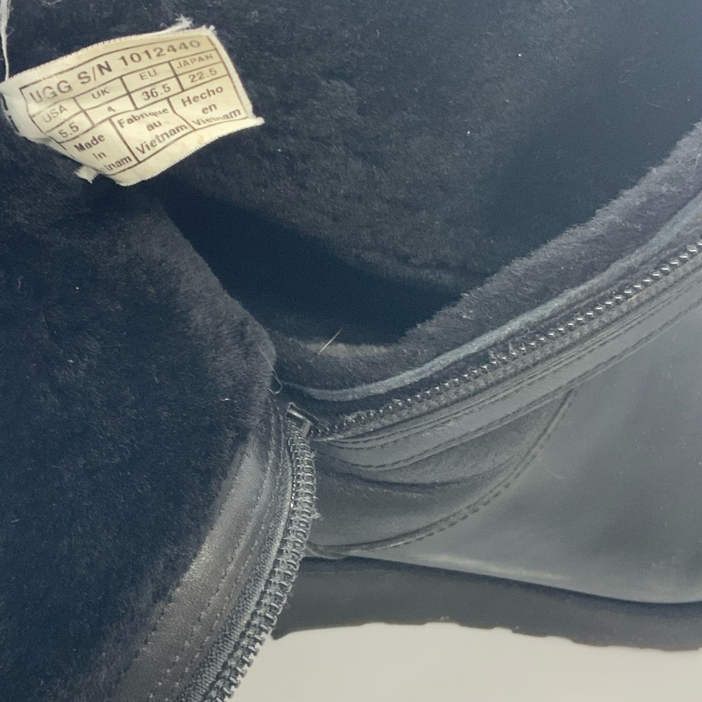 UGG Australia 2017 Alba Shearling-Lined Ankle Boots - Black Boots - Picture 6 of 13